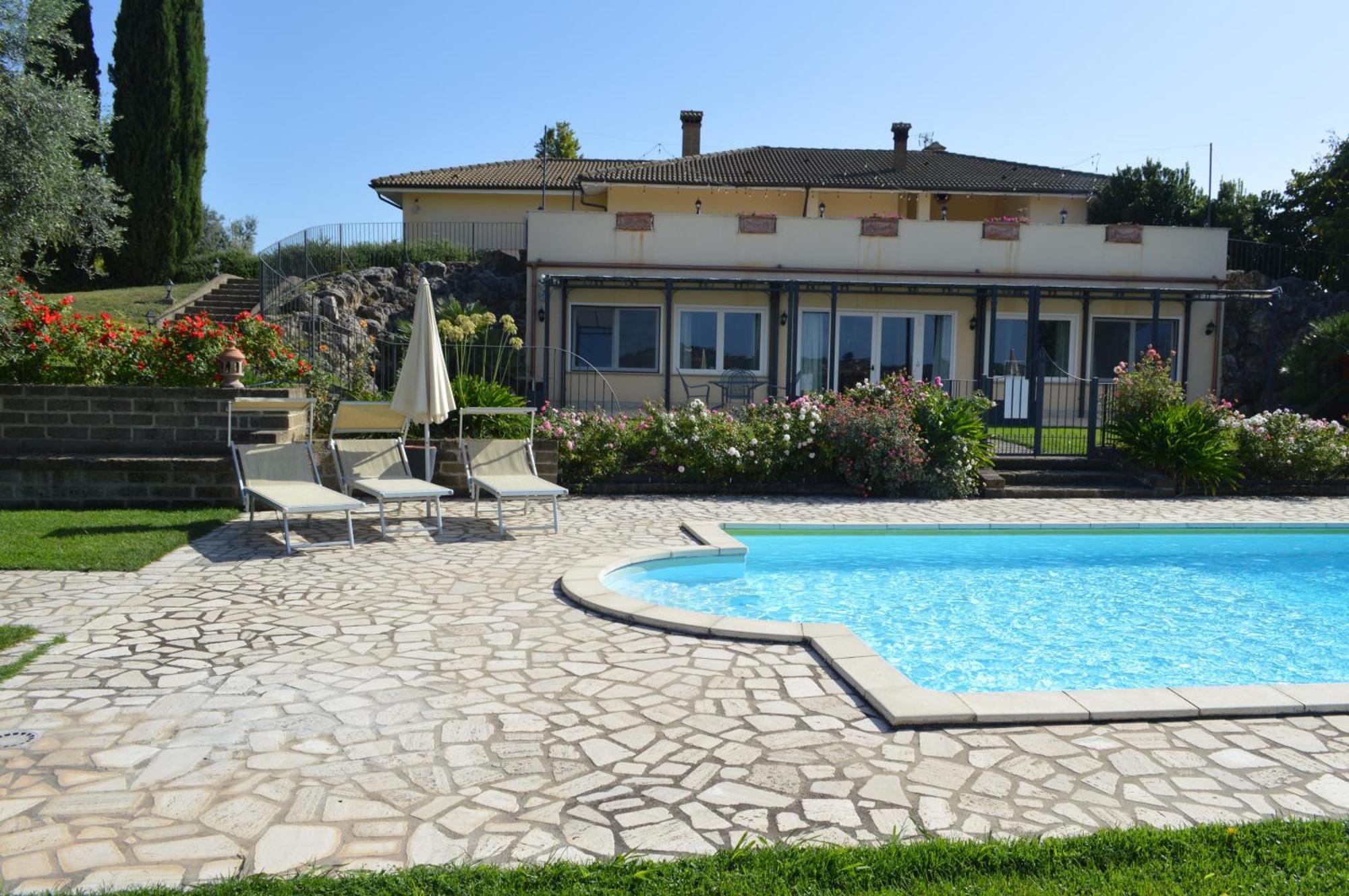 Villa Collebelvedere - Near Rome With Home Restaurant Fara in Sabina Dış mekan fotoğraf