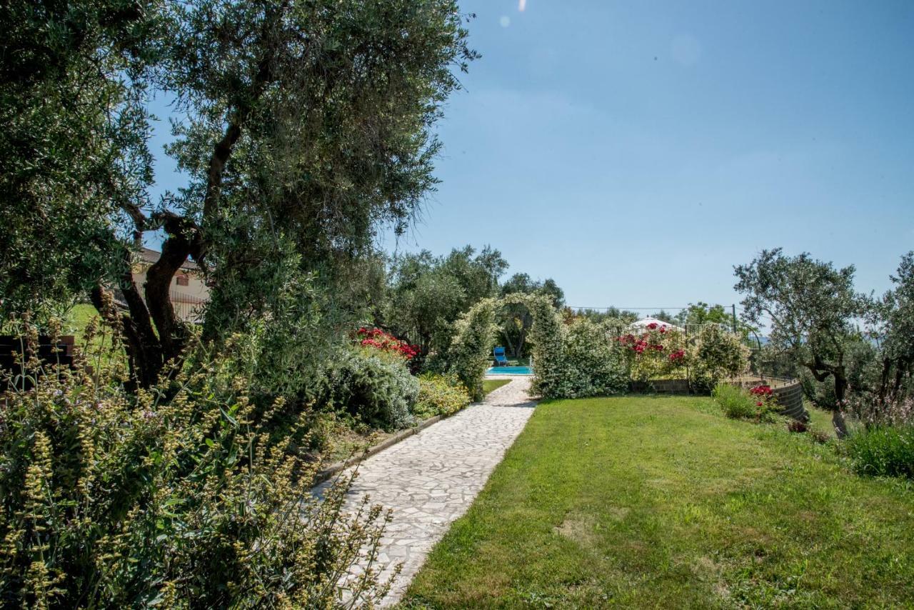 Villa Collebelvedere - Near Rome With Home Restaurant Fara in Sabina Dış mekan fotoğraf